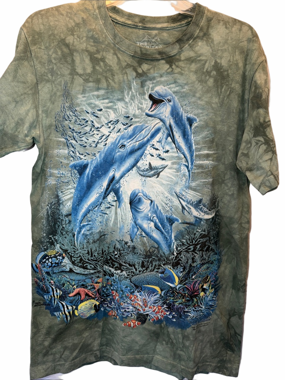 Mountain Tropical Dolphin Short Sleeve Tee, SZ S, PTP 20”, Length 29”, (T2- 353)